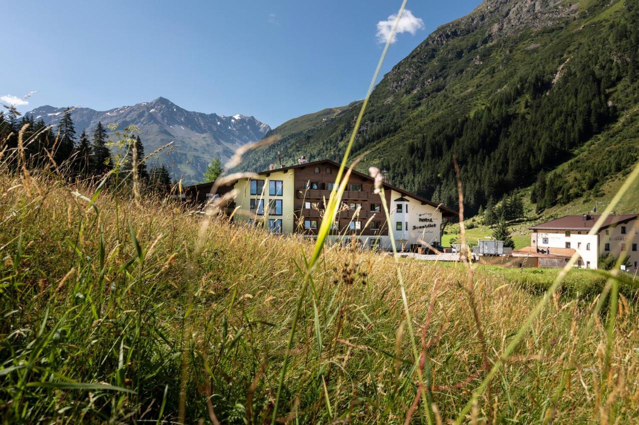 Hotel Sonnblick Sankt Leonhard im Pitztal Exterior photo