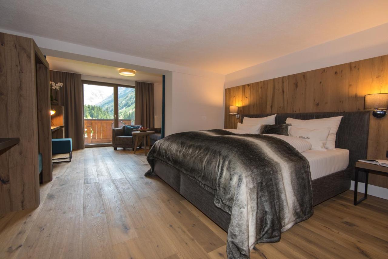 Hotel Sonnblick Sankt Leonhard im Pitztal Exterior photo